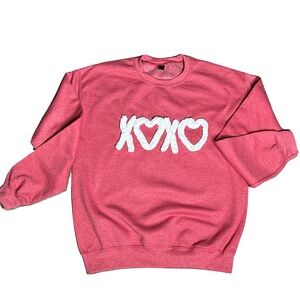 Women's NWOT Red XOXO Yarn Embroidered Gilden Sweatshirt Size Medium